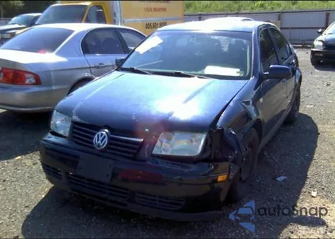 2000 Volkswagen Jetta из США, поврежденный, VIN 3VWSF29M3YM061180